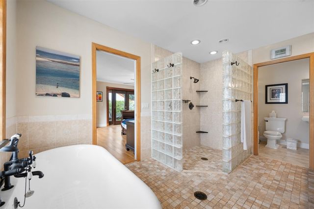 1813 N RIVERHILLS DRIVE, Temple Terrace, FL 33617