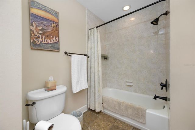 1813 N RIVERHILLS DRIVE, Temple Terrace, FL 33617