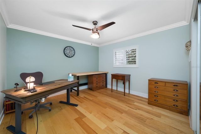 1813 N RIVERHILLS DRIVE, Temple Terrace, FL 33617