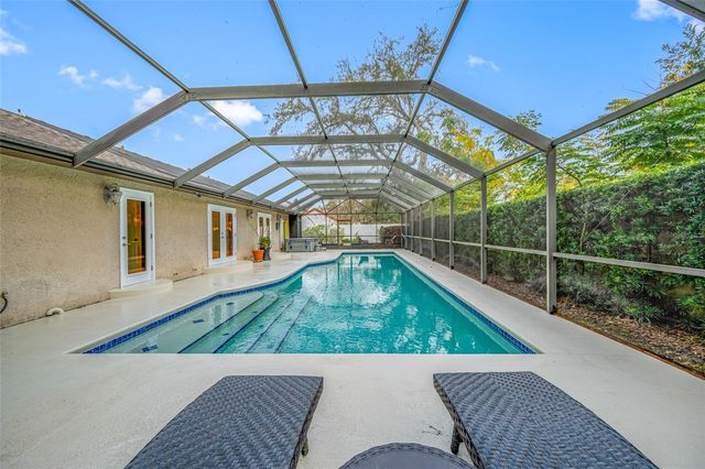 1813 N RIVERHILLS DRIVE, Temple Terrace, FL 33617