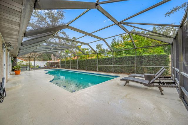 1813 N RIVERHILLS DRIVE, Temple Terrace, FL 33617