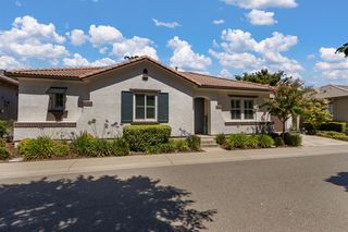 8081 Linda Isle Ln, Sacramento, CA 95831