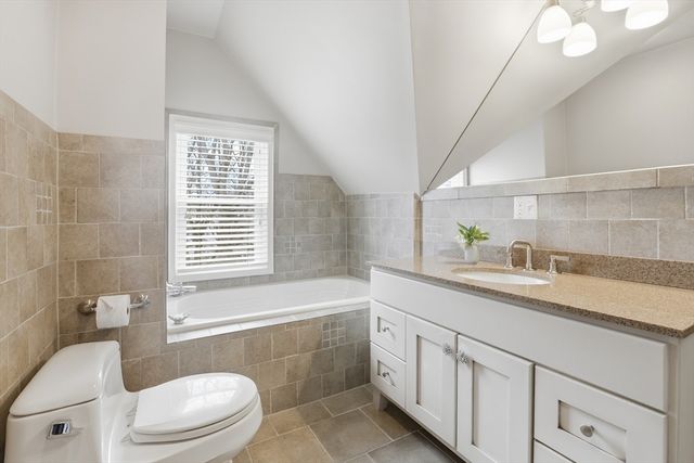 56 Capitol Street 3, Watertown, MA 02472