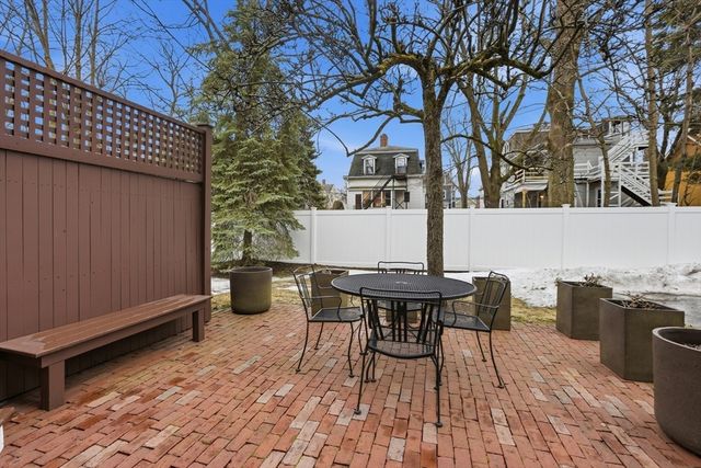 56 Capitol Street 3, Watertown, MA 02472