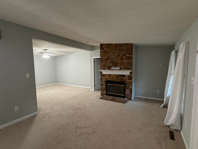 95 Indian Pointe DR, Hardy, VA 24101