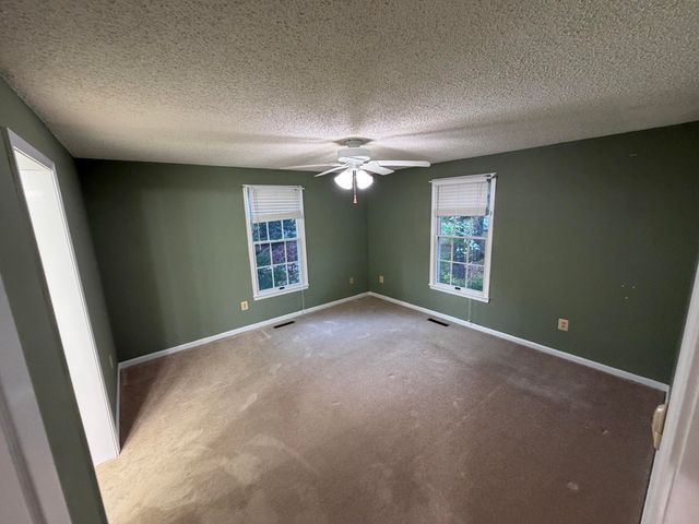 95 Indian Pointe DR, Hardy, VA 24101