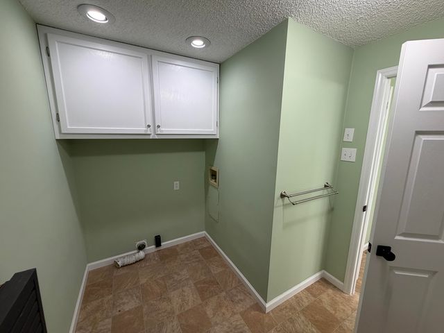 95 Indian Pointe DR, Hardy, VA 24101