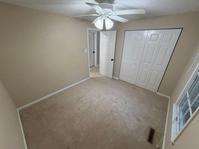 95 Indian Pointe DR, Hardy, VA 24101