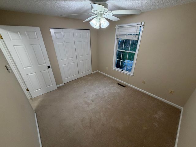 95 Indian Pointe DR, Hardy, VA 24101