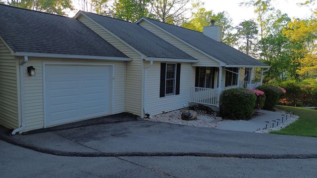 95 Indian Pointe DR, Hardy, VA 24101