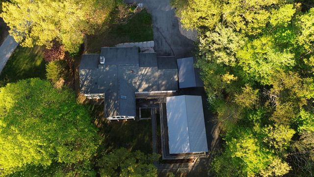 95 Indian Pointe DR, Hardy, VA 24101