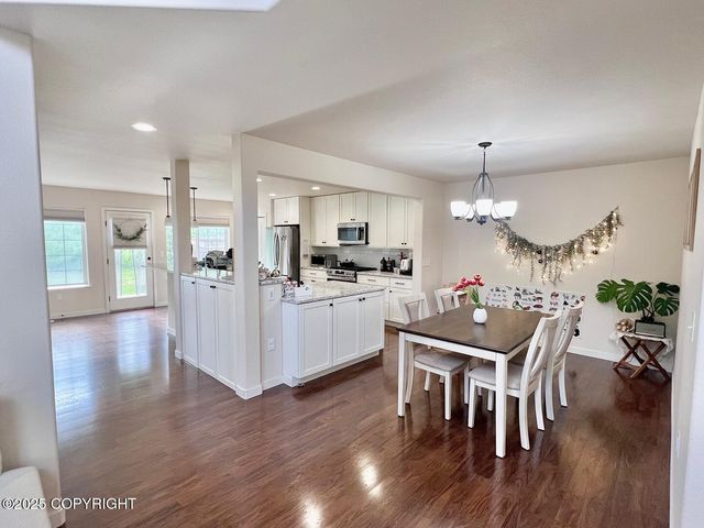 8927 Dry Creek Loop, #26, Anchorage, AK 99502