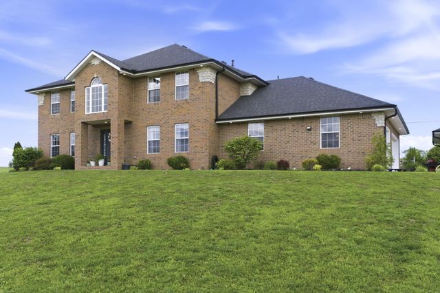 4302 N Quail Run Road, Ozark, MO 65721