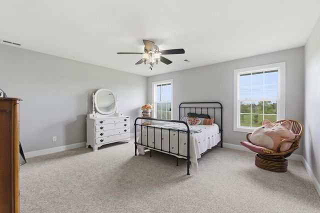 4302 N Quail Run Road, Ozark, MO 65721