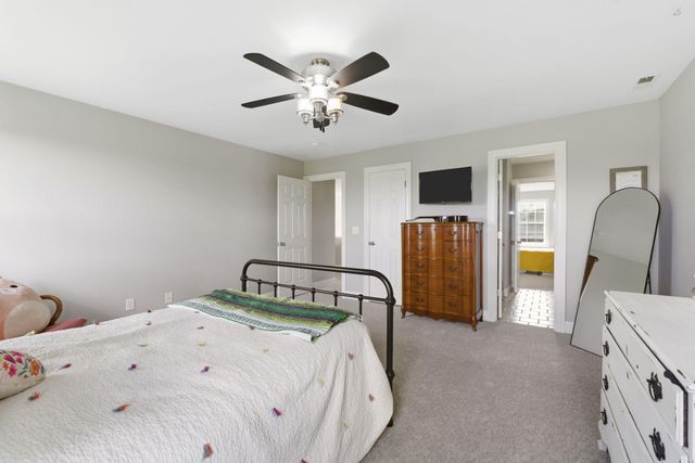 4302 N Quail Run Road, Ozark, MO 65721