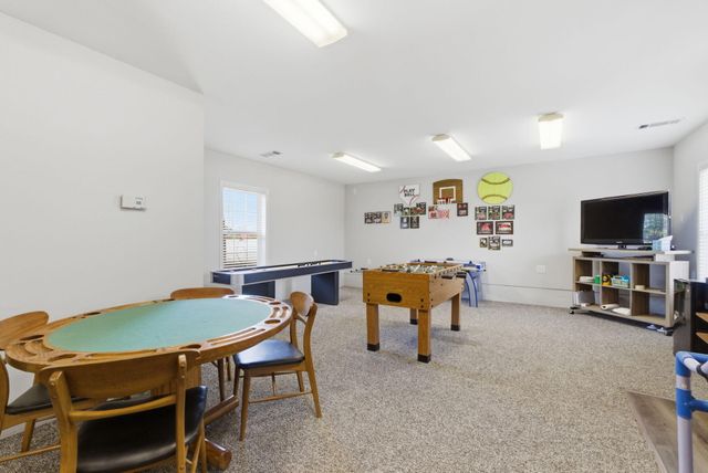 4302 N Quail Run Road, Ozark, MO 65721