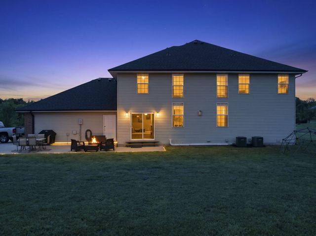 4302 N Quail Run Road, Ozark, MO 65721