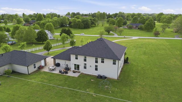 4302 N Quail Run Road, Ozark, MO 65721
