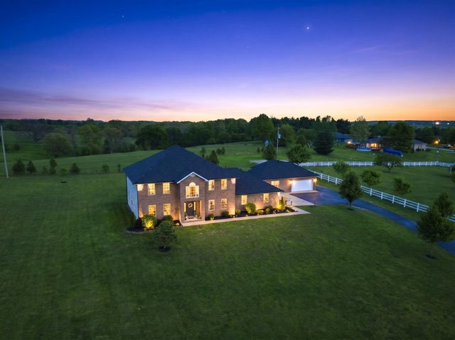 4302 N Quail Run Road, Ozark, MO 65721