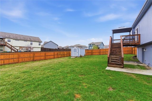 1104 SW 10th Terrace, Oak Grove, MO 64075