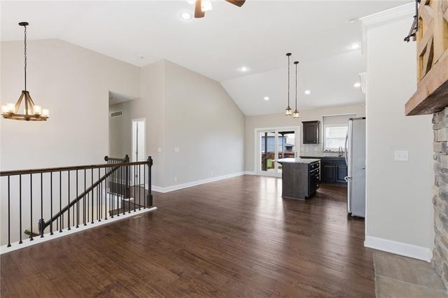 1104 SW 10th Terrace, Oak Grove, MO 64075