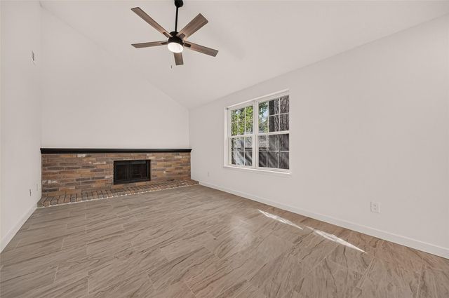 23 Lazy Morning Place, The Woodlands, TX 77381
