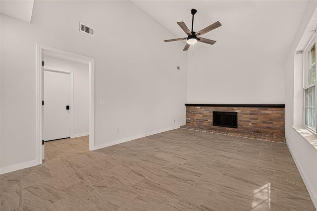 23 Lazy Morning Place, The Woodlands, TX 77381