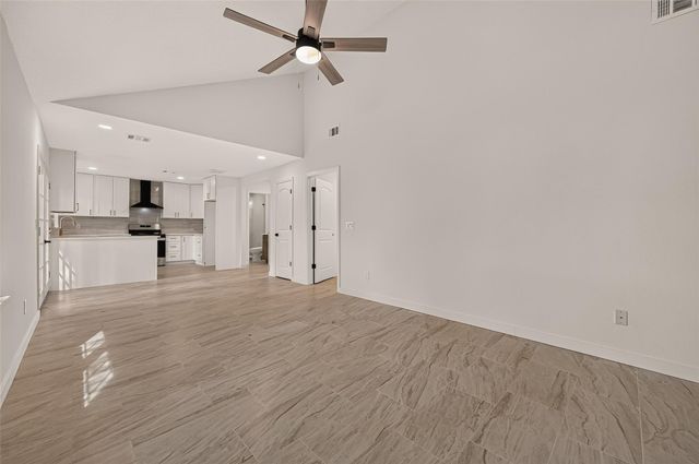 23 Lazy Morning Place, The Woodlands, TX 77381