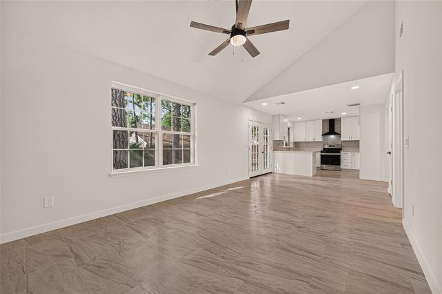 23 Lazy Morning Place, The Woodlands, TX 77381