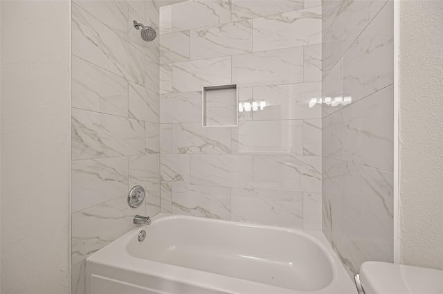 23 Lazy Morning Place, The Woodlands, TX 77381