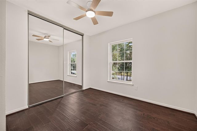 23 Lazy Morning Place, The Woodlands, TX 77381