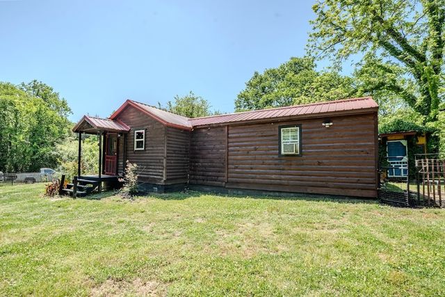 987 Old Elkton Pike, Fayetteville, TN 37334