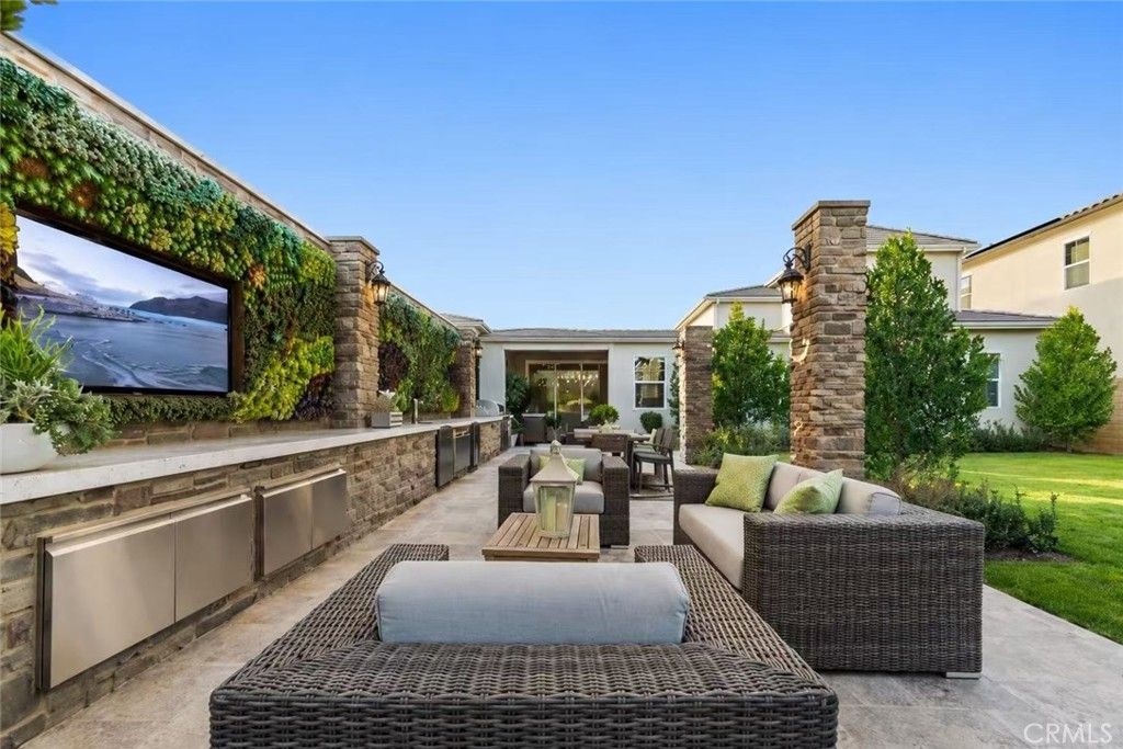 136 Drama, Irvine, CA 92618 — photo 5