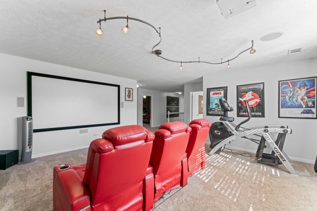 215 Crooked Creek Ln, Hendersonville, TN 37075