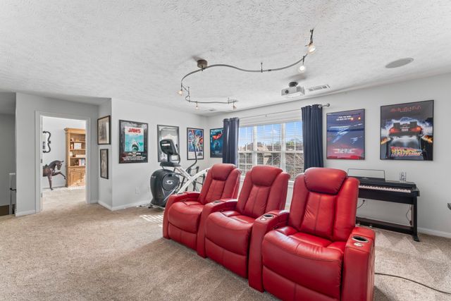 215 Crooked Creek Ln, Hendersonville, TN 37075