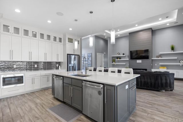 111 Eagle Ridge Drive, Maumelle, AR 72113