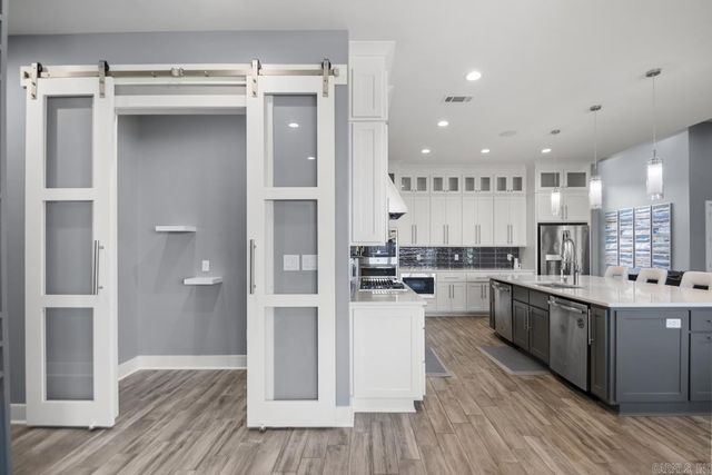 111 Eagle Ridge Drive, Maumelle, AR 72113