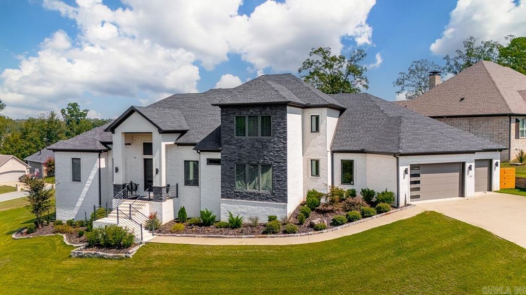 111 Eagle Ridge Drive, Maumelle, AR 72113