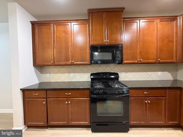 407 CARSON TER, Huntingdon Valley, PA 19006
