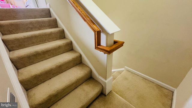 4426-A BEECHSTONE LN, Fairfax, VA 22033