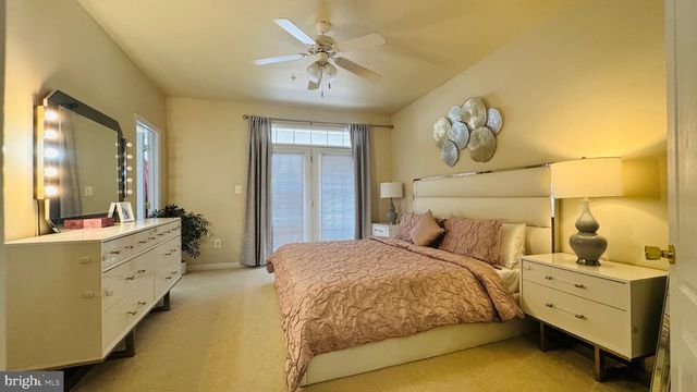 4426-A BEECHSTONE LN, Fairfax, VA 22033