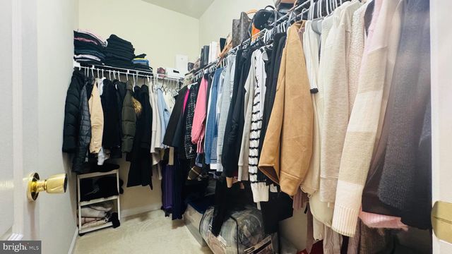 4426-A BEECHSTONE LN, Fairfax, VA 22033