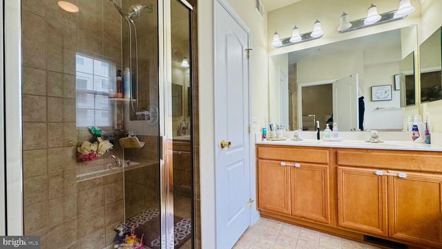 4426-A BEECHSTONE LN, Fairfax, VA 22033