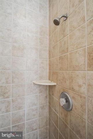 4426-A BEECHSTONE LN, Fairfax, VA 22033