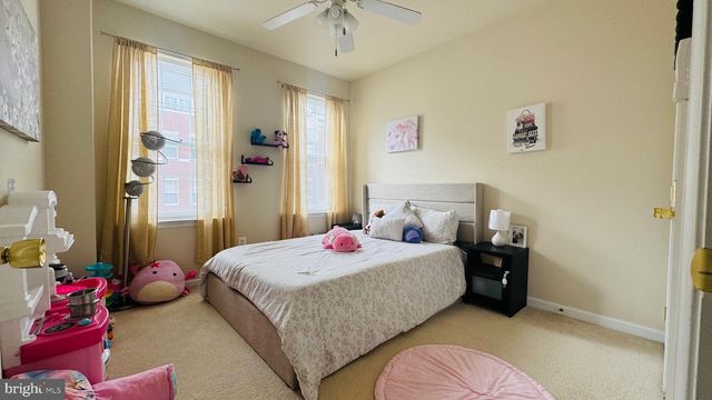 4426-A BEECHSTONE LN, Fairfax, VA 22033