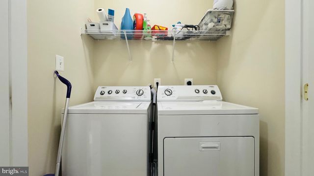 4426-A BEECHSTONE LN, Fairfax, VA 22033