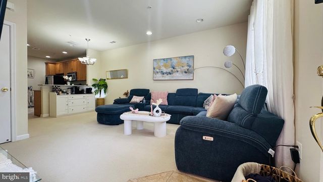 4426-A BEECHSTONE LN, Fairfax, VA 22033