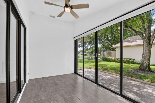10549 Fern Tree Way, Boynton Beach, FL 33436