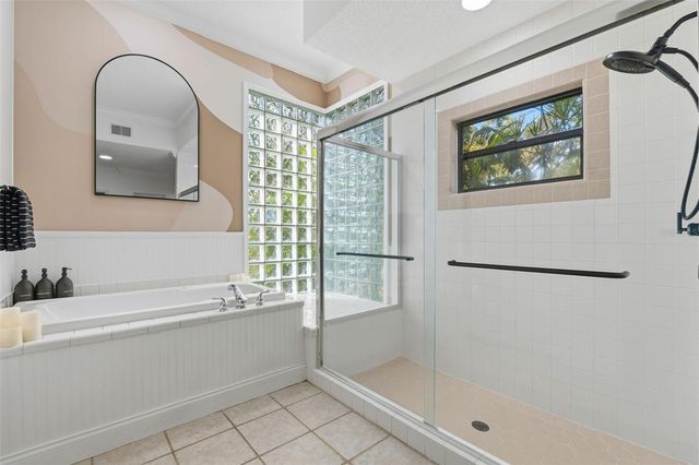 6349 RAVENWOOD WAY, Sarasota, FL 34243