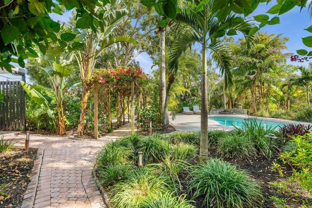 6349 RAVENWOOD WAY, Sarasota, FL 34243